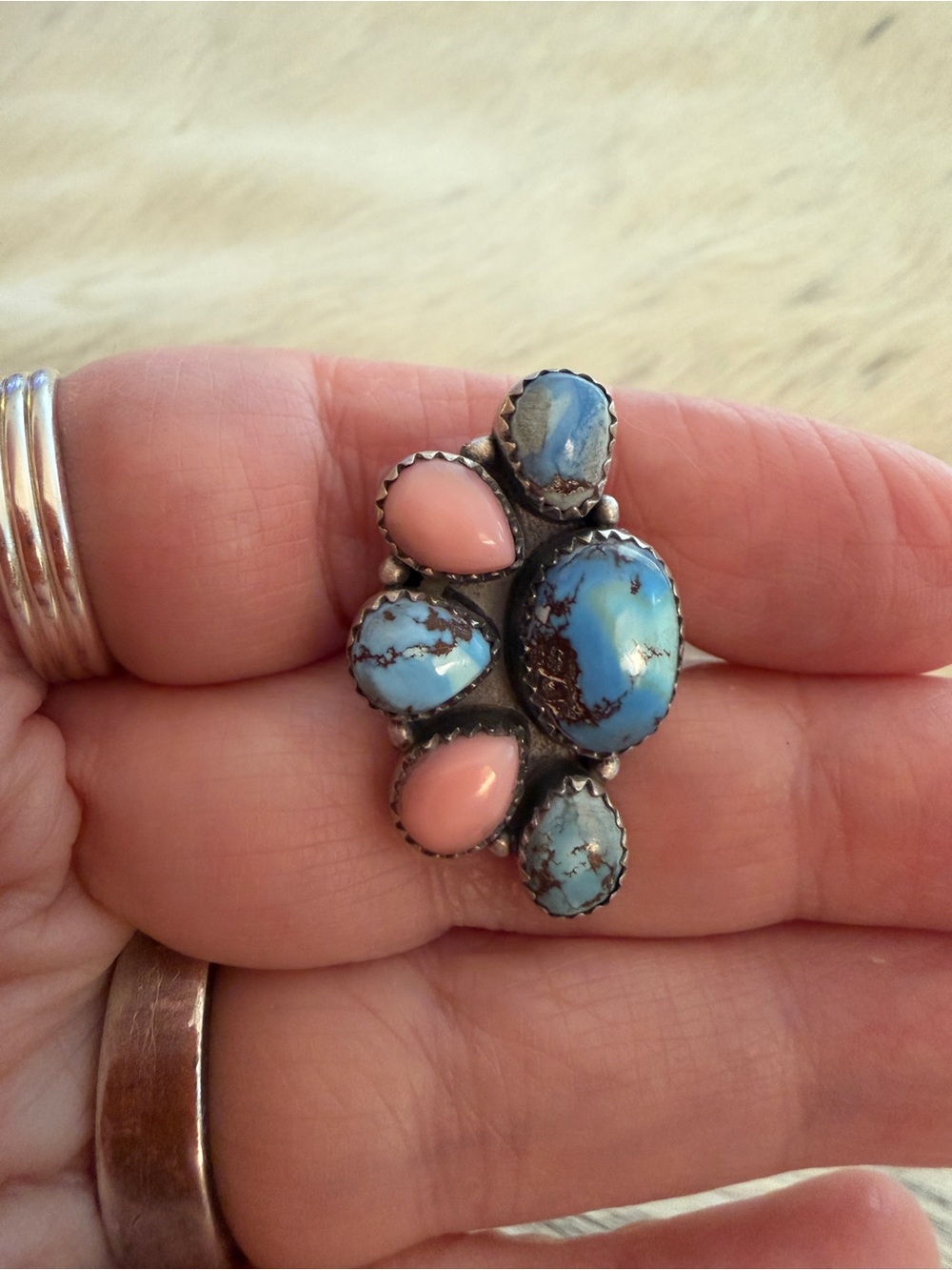 ❤️ Pink Conch & Golden Hills Turquoise Half Cluster Adj Sterling Statement Ring - Picture 4 of 13